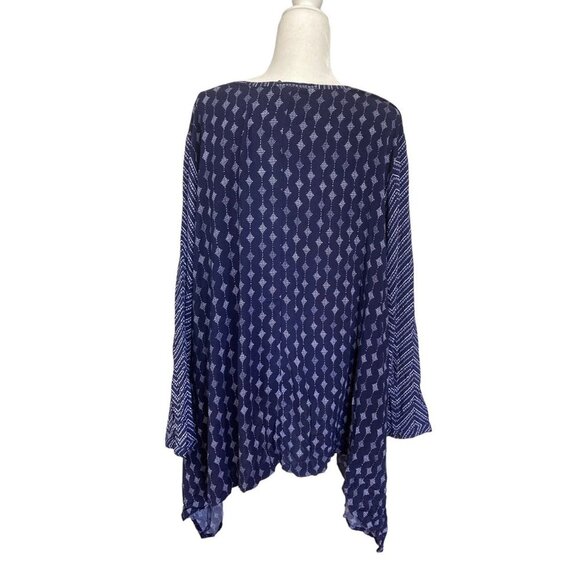 Lane Bryant Indigo Tribal Pattern Blouse 26/28 - Picture 2 of 9